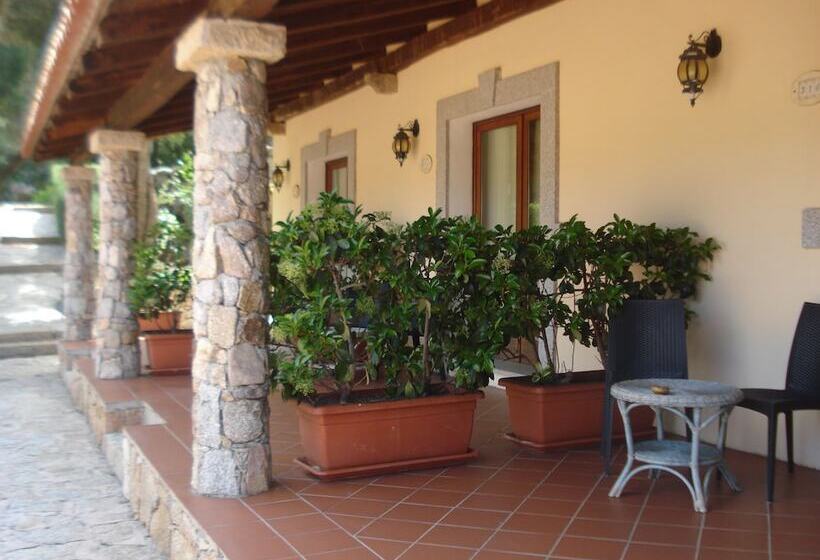 Номер Стандарт, Valkarana Country Relais