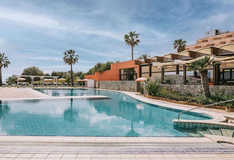 جناح جونيور, Mangia S Torre Del Barone Resort