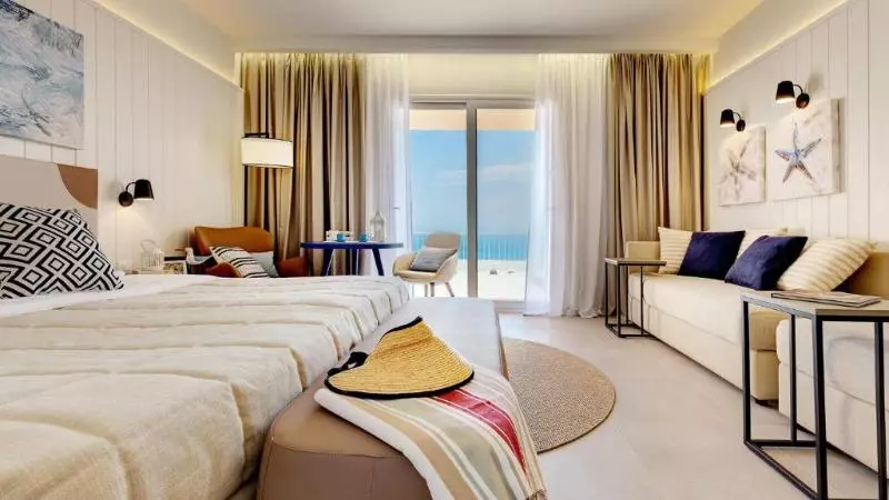 سوییت جونیور, Mangia S Torre Del Barone Resort