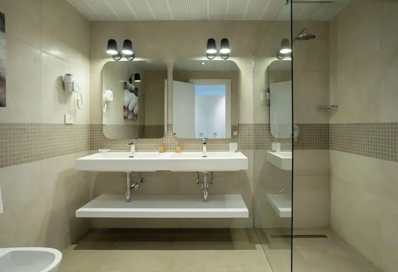 سوییت جونیور, Mangia S Torre Del Barone Resort