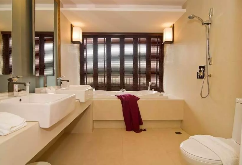 سوییت, Peach Blossom Resort & Pool Villa   Sha Plus