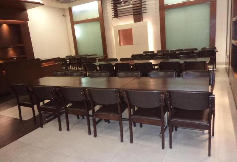 デラックスルーム, 1589 Hotels