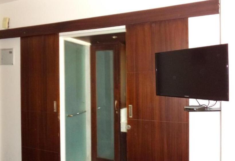 エコノミーシングルルーム, 1589 Hotels