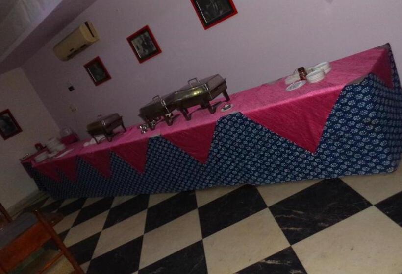 エコノミールーム, 1589 Hotels