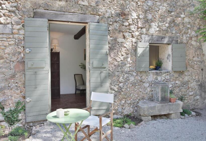 Номер Стандарт Индивидуальный, Le Moulin En Provence