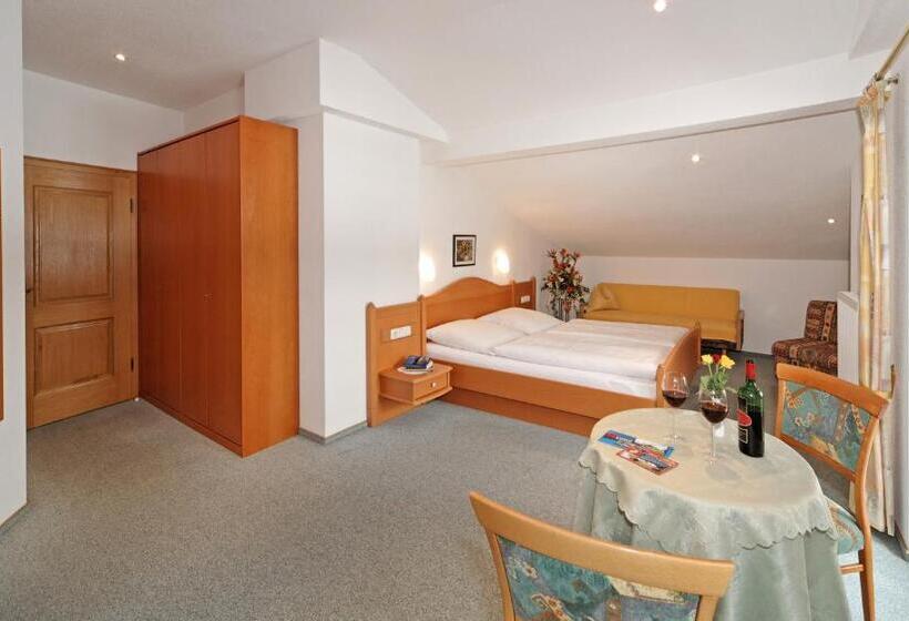 اتاق پنت هاوس, Gasthof Pension Kraus