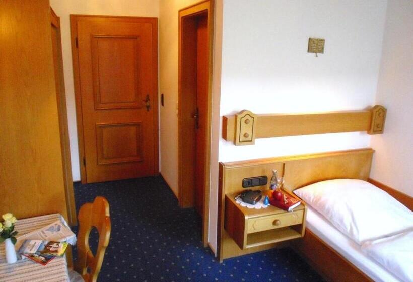 اتاق یک تخته با تراس, Gasthof Pension Kraus