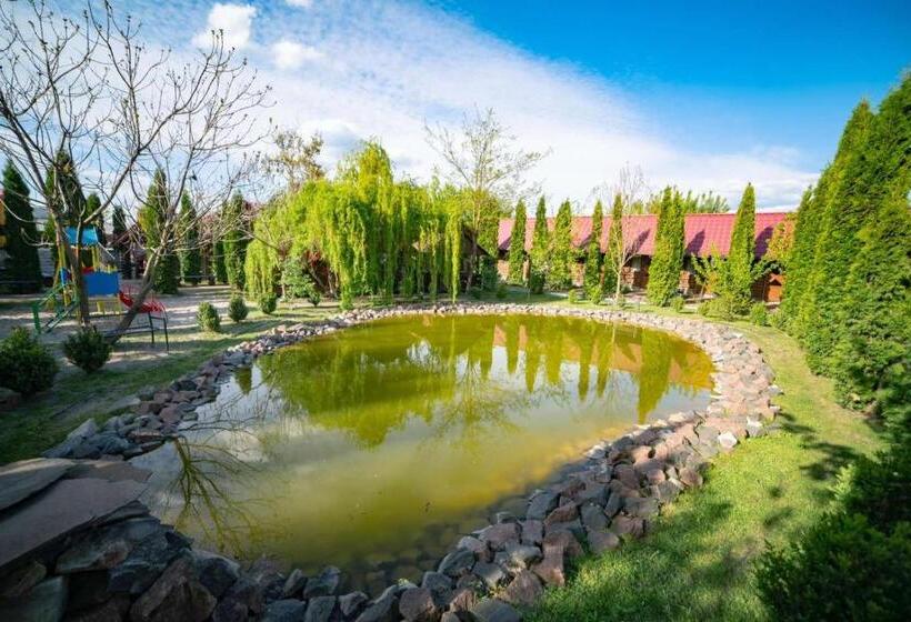 1 Bedroom Apartment, райский дворик