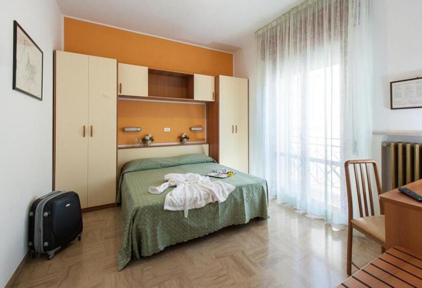 Номер Комфорт, Cannes