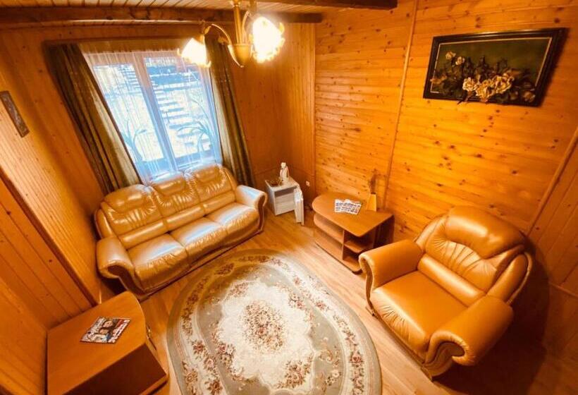 اتاق سوپریور با تخت بزرگ, краса карпат