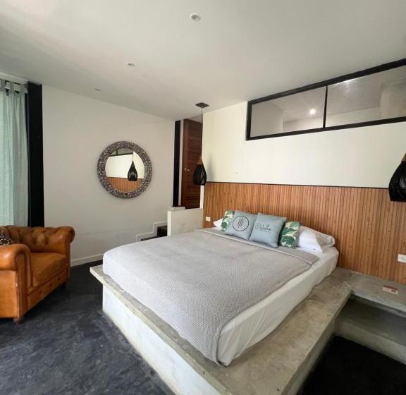 اتاق لوکس, Hostel Island Paradise, Saboga Lodge And Villa Noelia