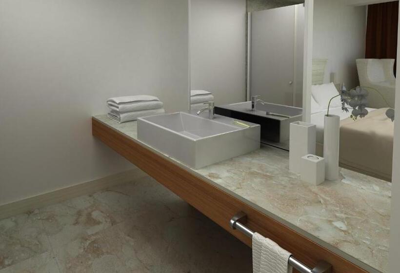 סוויטת ג'וניור עם טרסה, Oliviera Private Island Hotel   Kalem Island