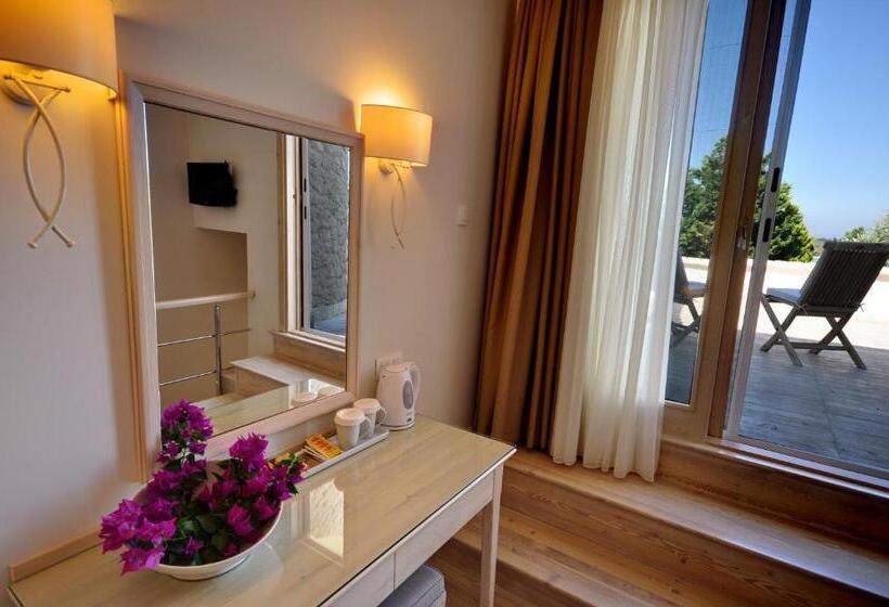 סוויטת ג'וניור נוף לים, Oliviera Private Island Hotel   Kalem Island