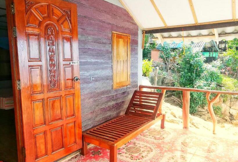 בקתה סטנדרטית, Lae Tawan Bungalow