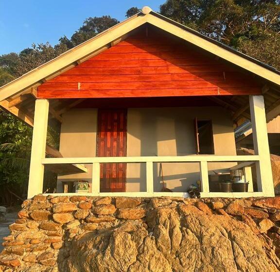 스탠다드 방갈로, Lae Tawan Bungalow