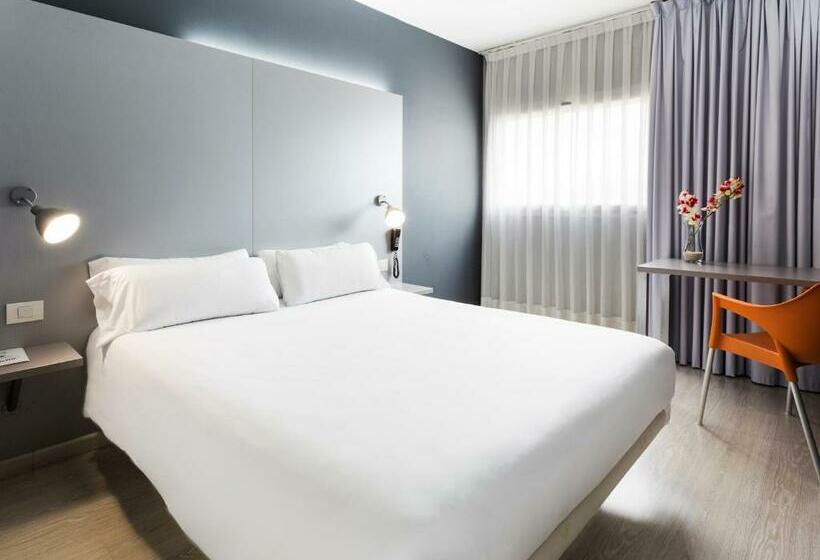Номер Стандарт, B&b Hotel Barcelona Mollet