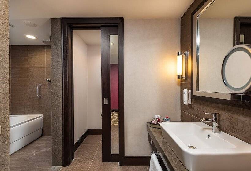 غرفة كلاسيكية مطلّة علي البحر, Cornelia Diamond Golf Resort & Spa