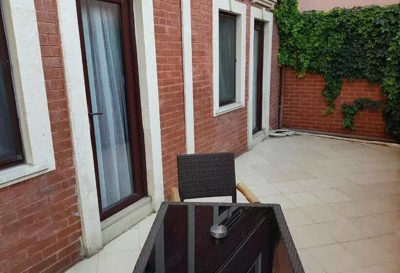 استودیو استاندارد با بالکن, Kervansaray Canakkale Hotel   Special Category