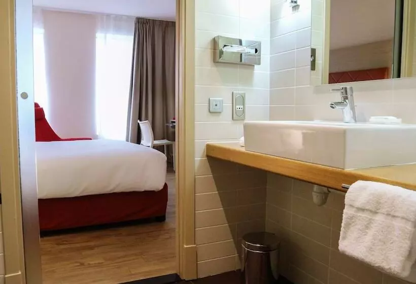 اتاق خانوادگی, Radisson Blu Hotel Toulouse Airport