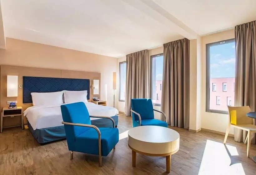 سوییت جونیور, Radisson Blu Hotel Toulouse Airport