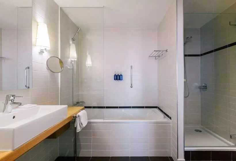 سوییت جونیور, Radisson Blu Hotel Toulouse Airport