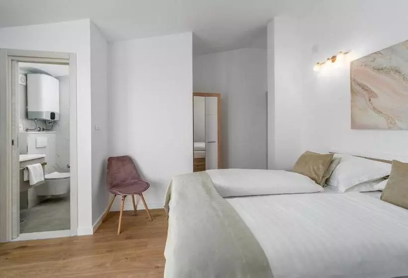 اتاق استاندارد با چشم‌انداز دریا, Rooms Vedrana