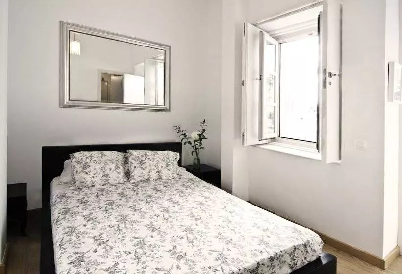 اتاق استاندارد اینتریور, Un Patio Al Sur