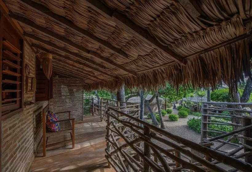 コンフォートルーム, Vila Kalango