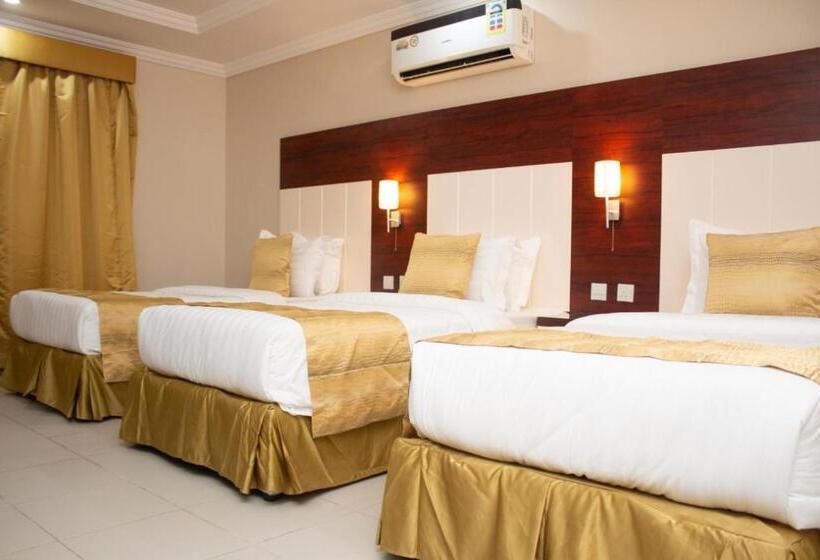 Quarto Triplo Estandar, Farha International Furnished Units 3