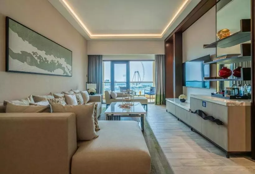 سوئیت با بالکن, Amwaj Rotana, Jumeirah Beach   Dubai