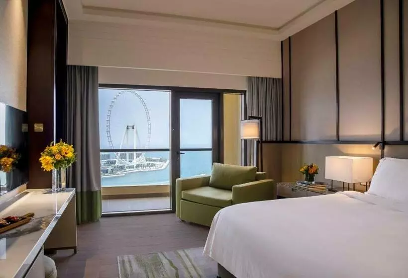 سوئیت با بالکن, Amwaj Rotana, Jumeirah Beach   Dubai
