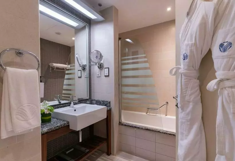 اتاق استاندارد با بالکن و چشم‌انداز دریا, Amwaj Rotana, Jumeirah Beach   Dubai