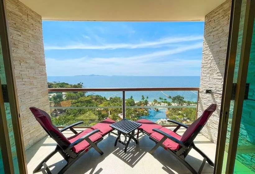オーシャンビューのプレミアムルーム。, Centara Grand Mirage Beach Resort Pattaya