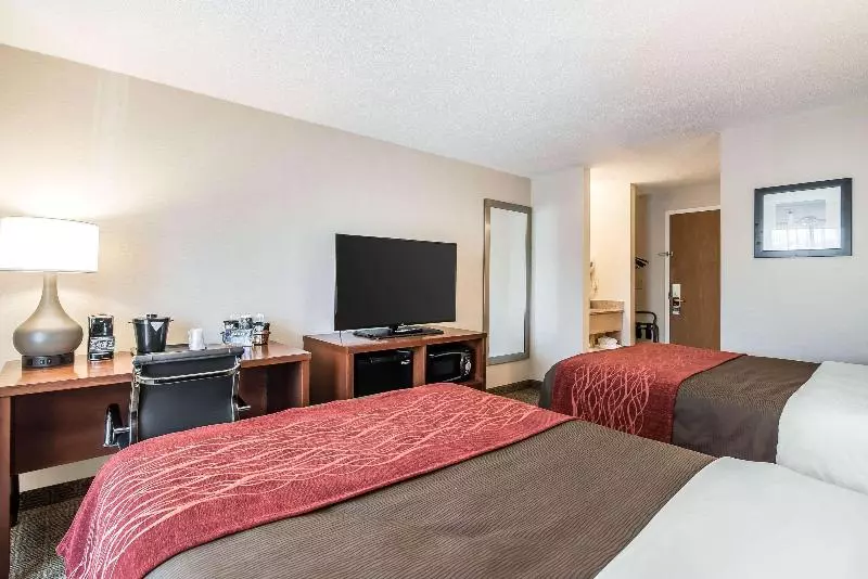 キングサイズベッドのスタンダードルーム, Comfort Inn South Portland Airport