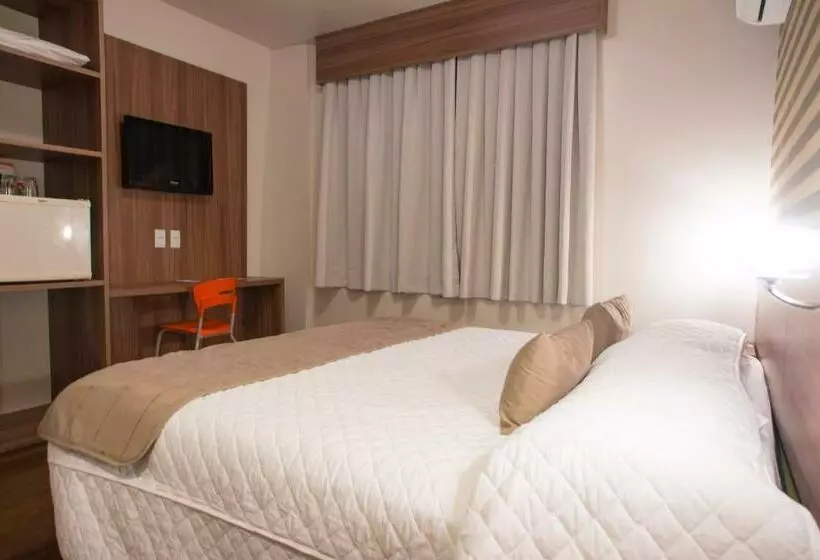 اتاق استاندارد, Continental Business  200 Metros Do Complexo Hospitalar Santa Casa