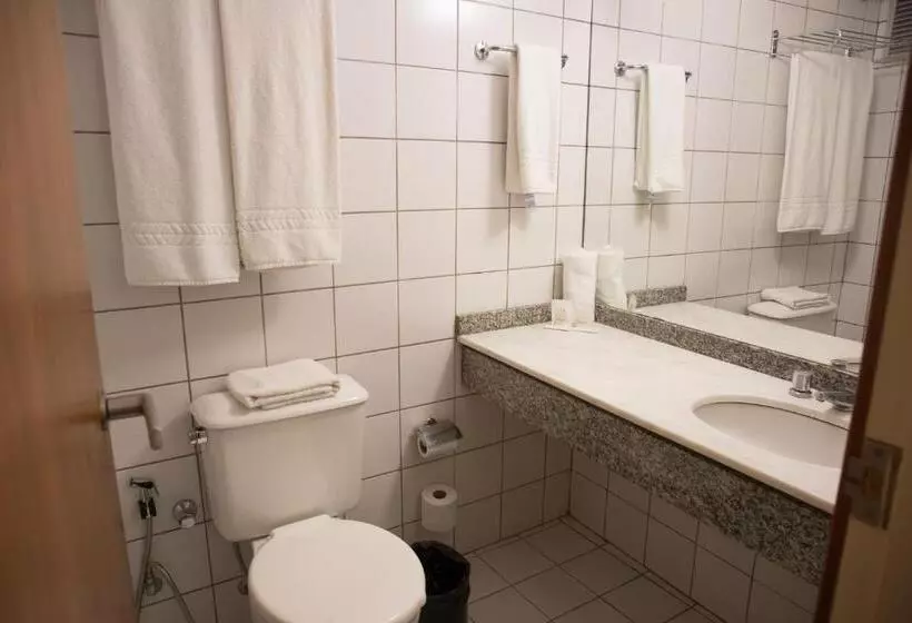 اتاق استاندارد یک نفره, Continental Business  200 Metros Do Complexo Hospitalar Santa Casa
