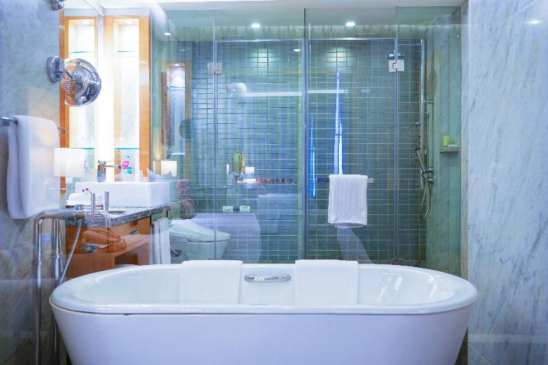 סוויטה, Crowne Plaza Today Gurugram, An Ihg