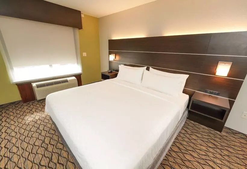 Sviitti, Holiday Inn Express And Suites Springfield Medical District, An Ihg