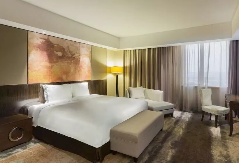 سوییت, Holiday Inn Nanjing Aqua City, An Ihg