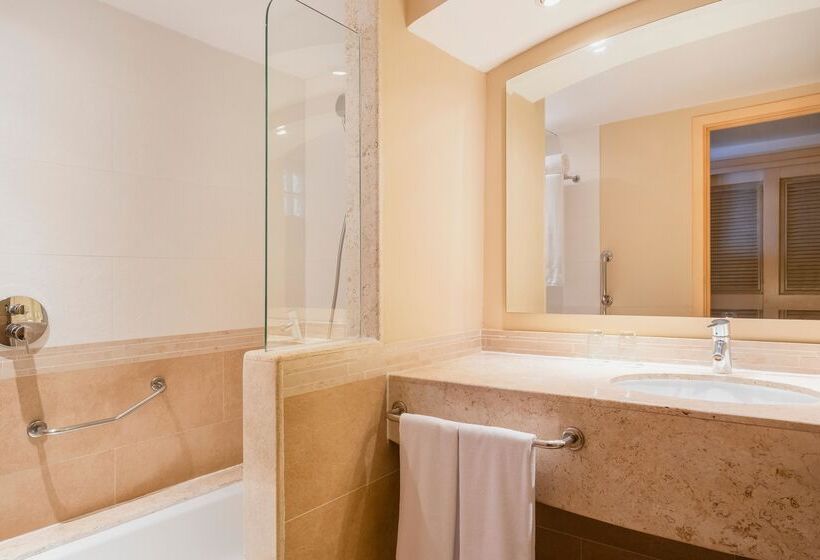 小型套房带海景, Iberostar Waves Rose Hall Beach