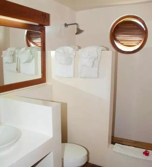 اتاق لوکس با تخت بزرگ, Negril Palms