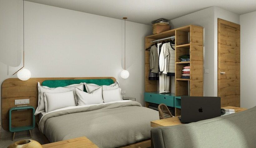 سوییت جونیور با چشم‌انداز دریا, Rainbow Apartments