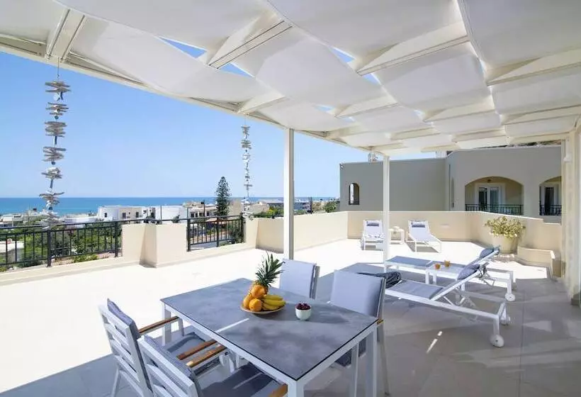 Deluxe Suite Sea View, Rainbow Apartments