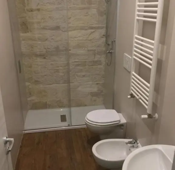 スタンダードトリプルルーム, B&b Sant'agostino