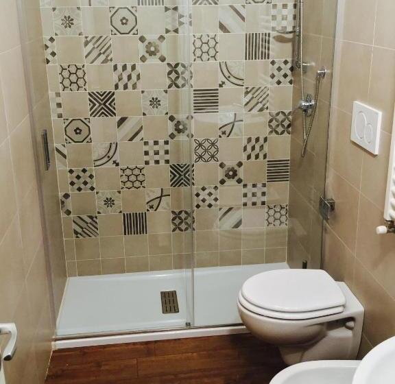 اتاق استاندارد سه نفره, B&b Sant'agostino