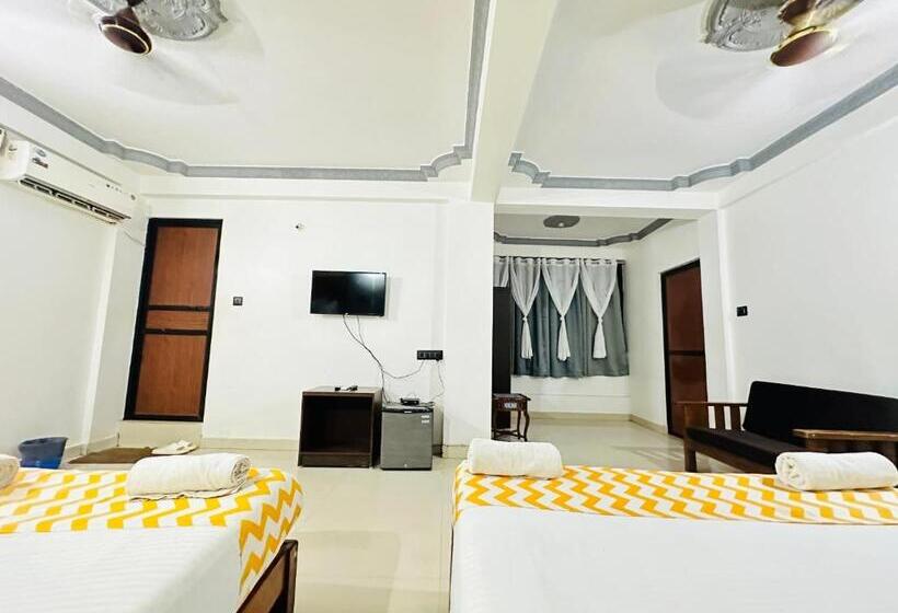 Familiesuite, Baga Bay 200 Meters From Baga Beach