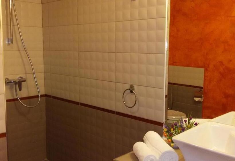 חדר דלוקס עם נוף להרים, Conacul Din Ardeal