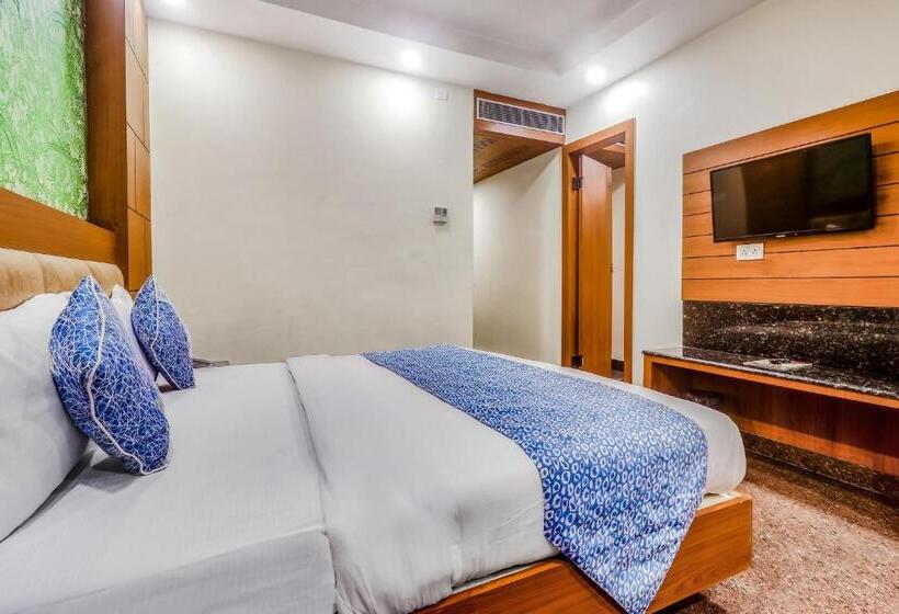 家庭间, Kalka Royal