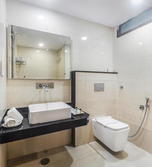 家庭间, Kalka Royal