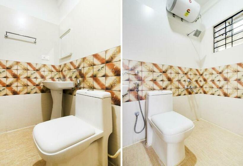 اتاق راحتی سه تخته, O Sm Residency